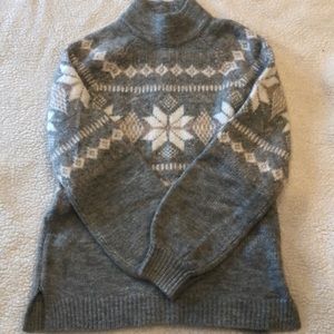 Abercrombie sweater new without tags!
